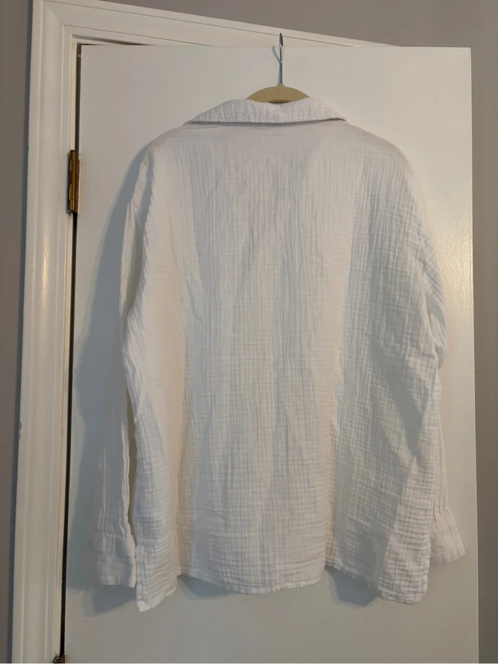 Old Navy White Gauze Button-Up Shirt - Picture 2 of 3